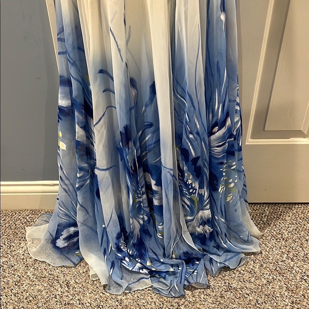 Terrani Couture - Couture Blue and White Strapless Evening Gown - Size 6 - Picture 5 of 9
